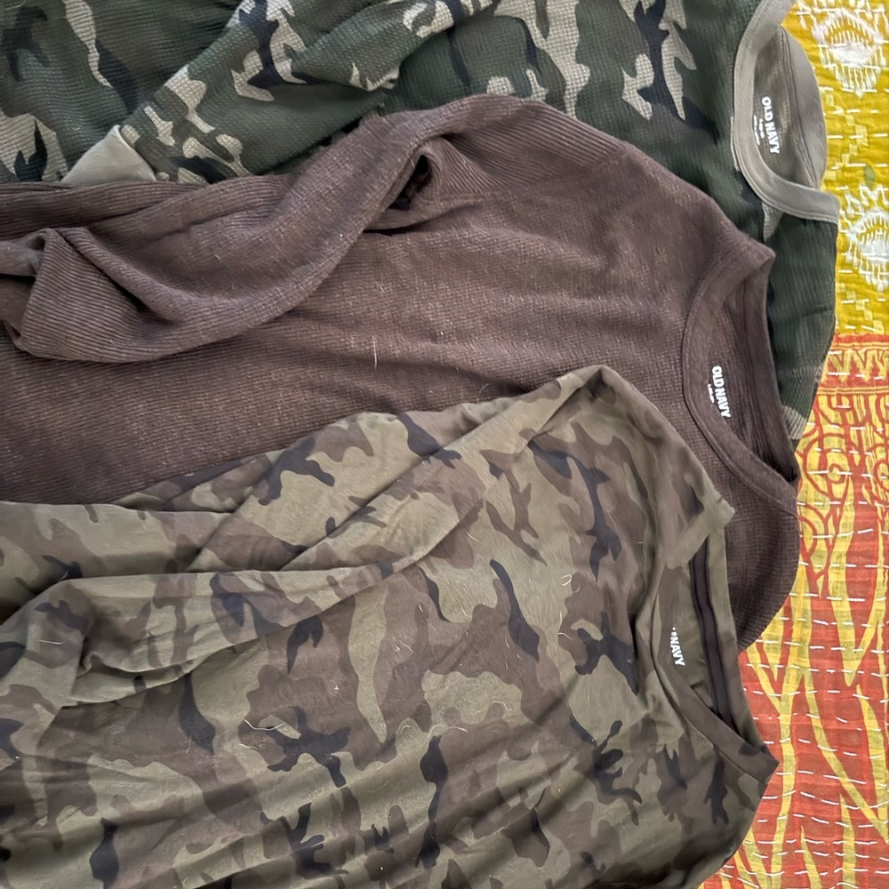 Vans Kids Mixed Color Clothing Lot - Maroon, Camouflage, Black, Blue, Gray - Picture 6 of 14